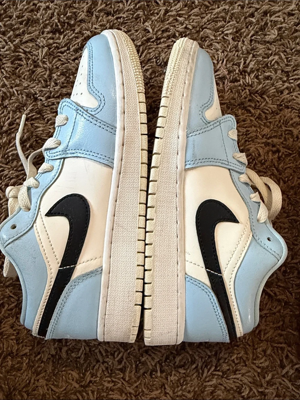 Nike Low-Top Sneakers in White, Light Blue & Black Swoosh